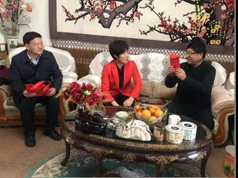 敦煌種業(yè)領(lǐng)導(dǎo)看望慰問公司老干部、老黨員及困難黨員職工